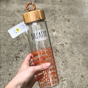 NWT Rae Dunn “Breathe” glass water bottle